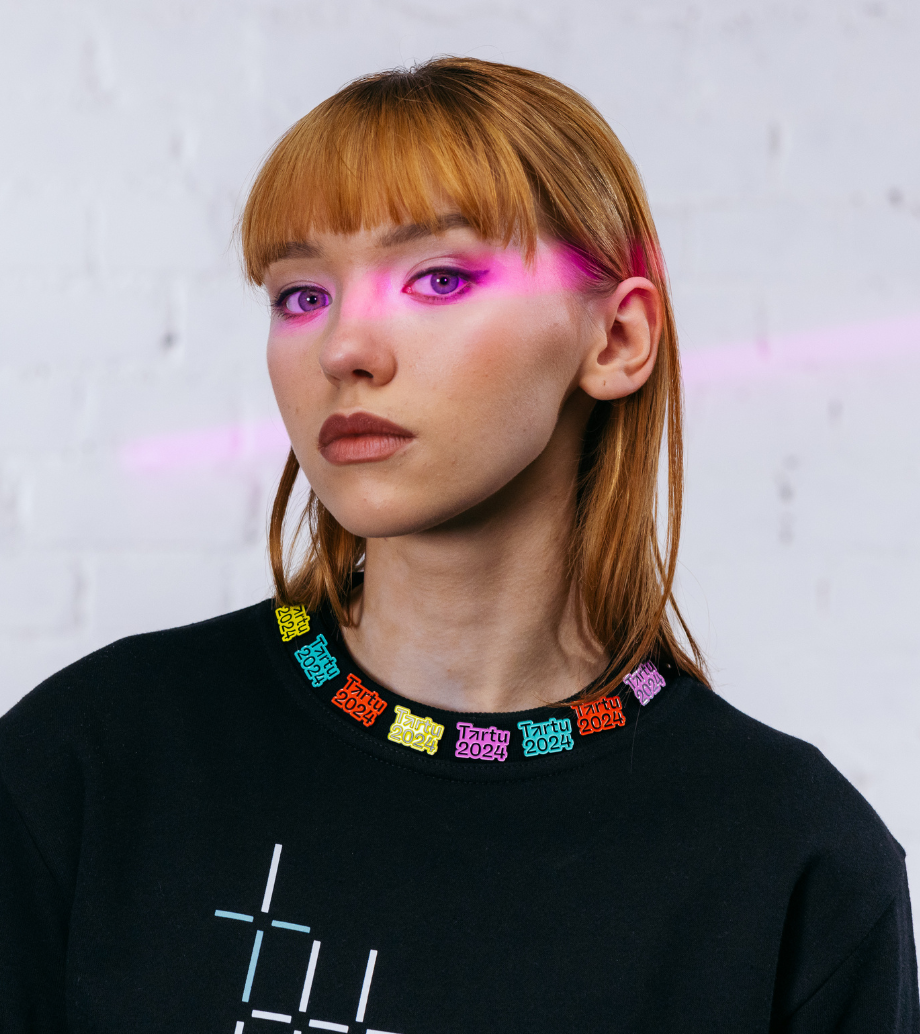 Tartu 2024 punane rinnamärk